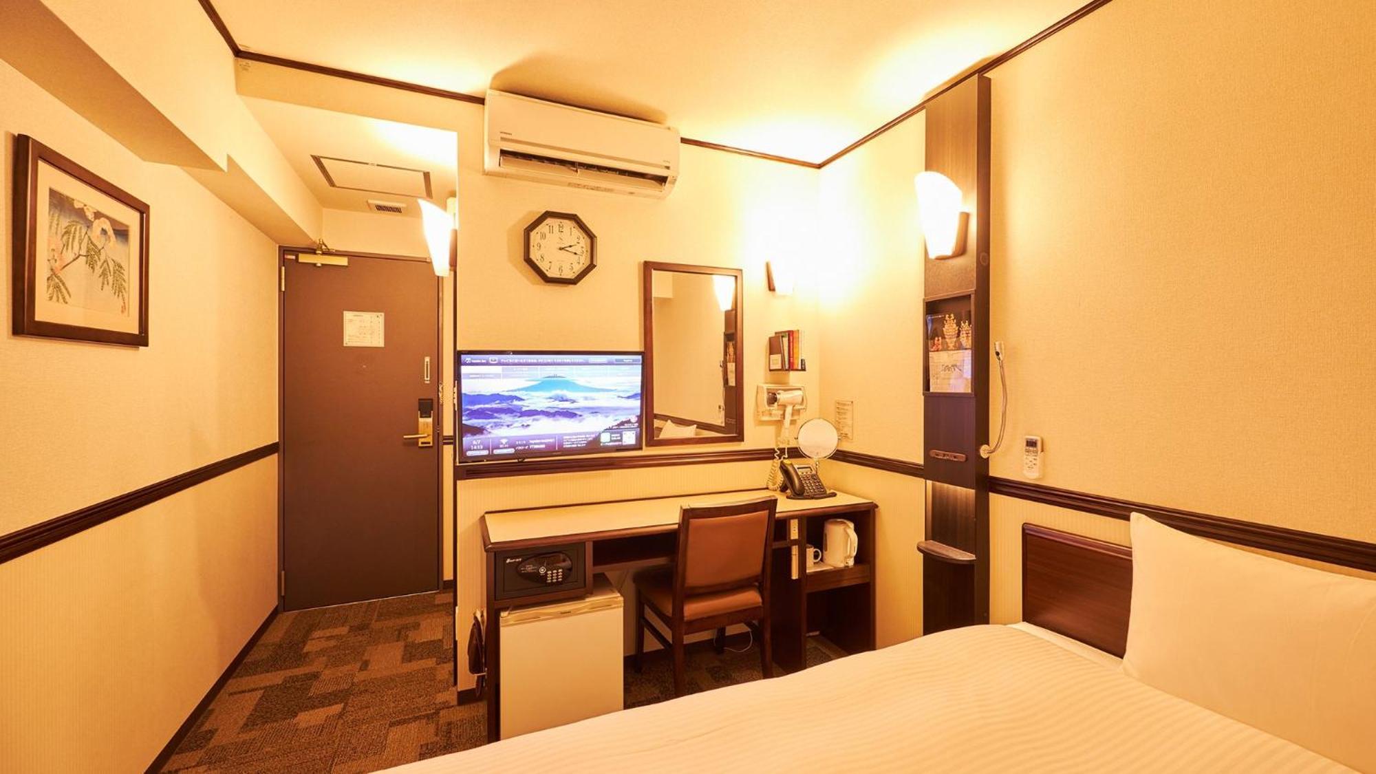 Toyoko Inn Kintetsu Yokkaichi Eki Kita Guchi Zimmer foto